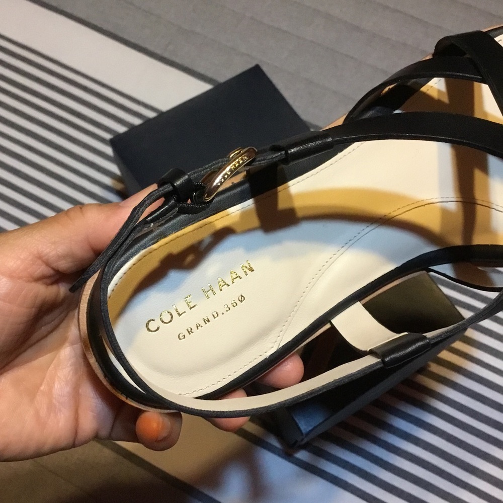 COLE HAAN - Picture 11 of 16